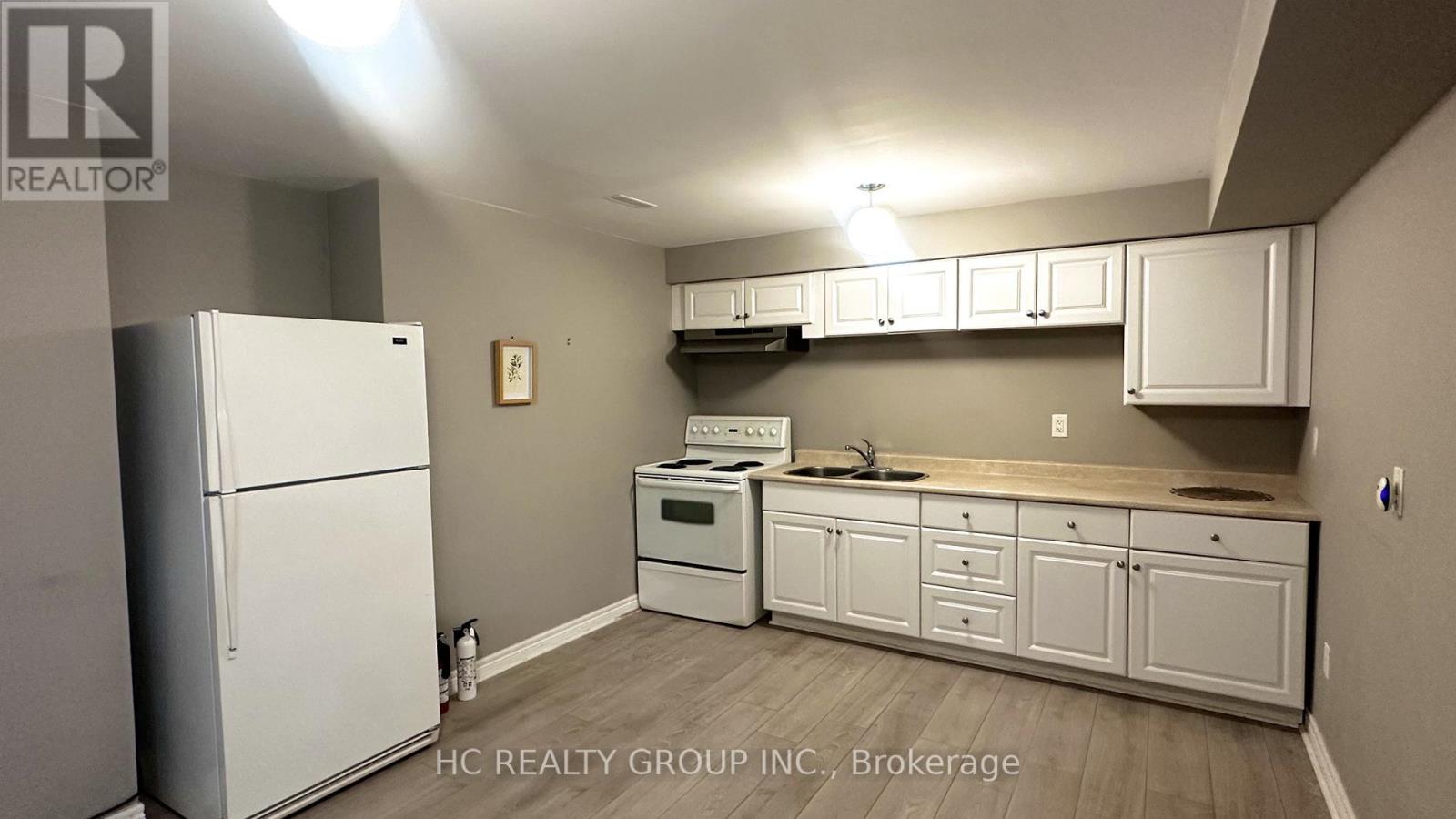 Detached at BSMT - 821 WALSH COURT, Newmarket (Summerhill Estates)