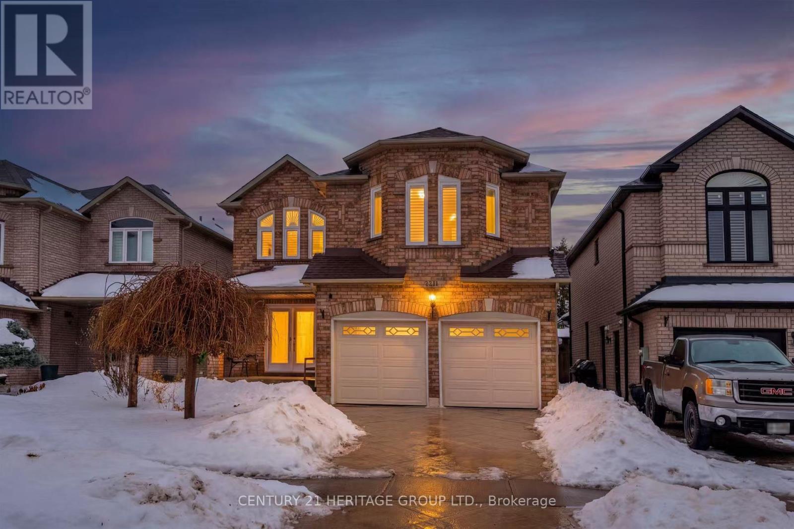 Detached at 2211 OLD RUTHERFORD ROAD, Vaughan (Maple)