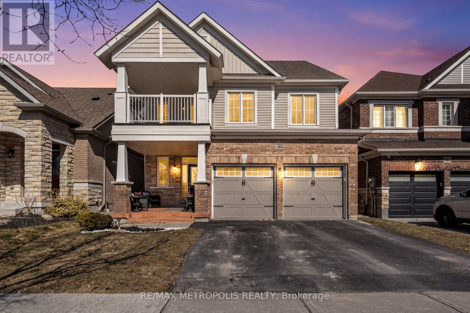 Detached at 118 CAUTHERS CRESCENT, New Tecumseth