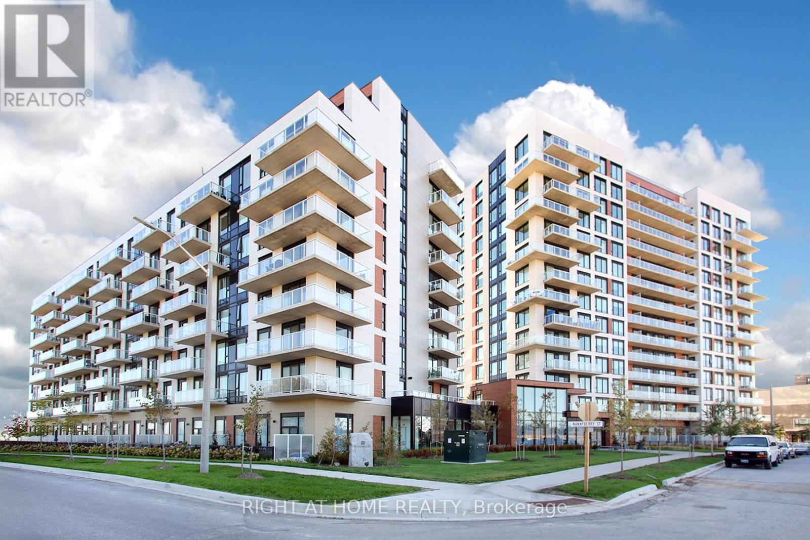 Apartment at 513 - 6 DAVID EYER ROAD, Richmond Hill