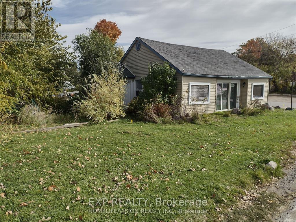 Detached at 51 LAKE DRIVE, Georgina (Historic Lakeshore Communities)