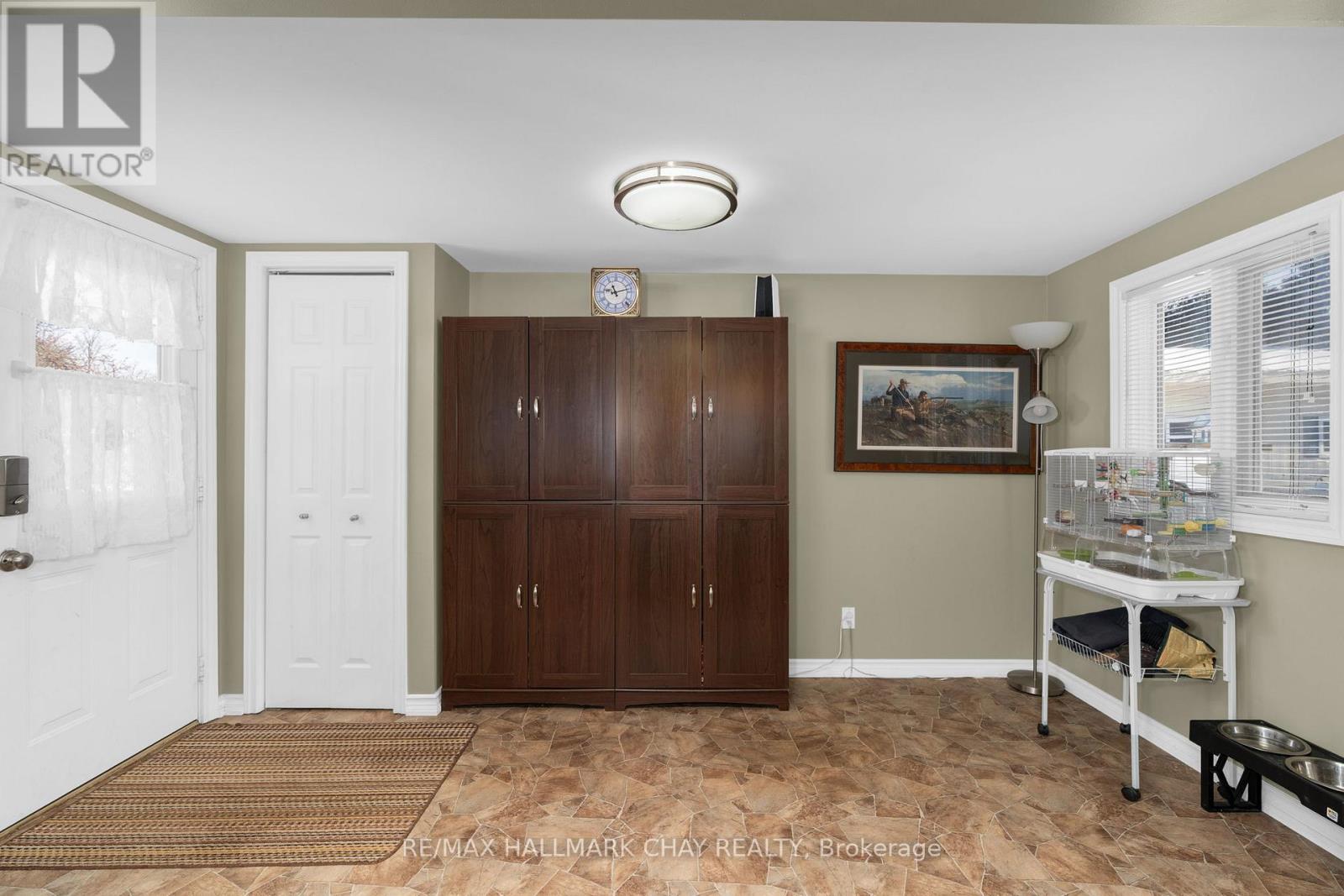 Detached at 42 - 4976 25TH SIDE ROAD, Essa