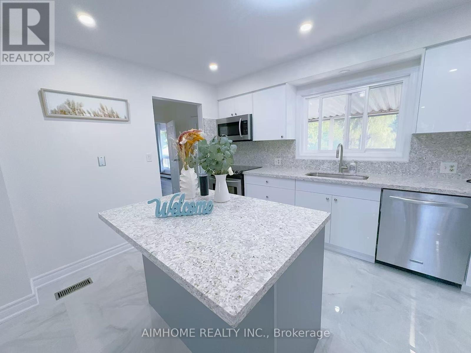 Detached at 151 RIVEREDGE DRIVE, Georgina (Keswick North)