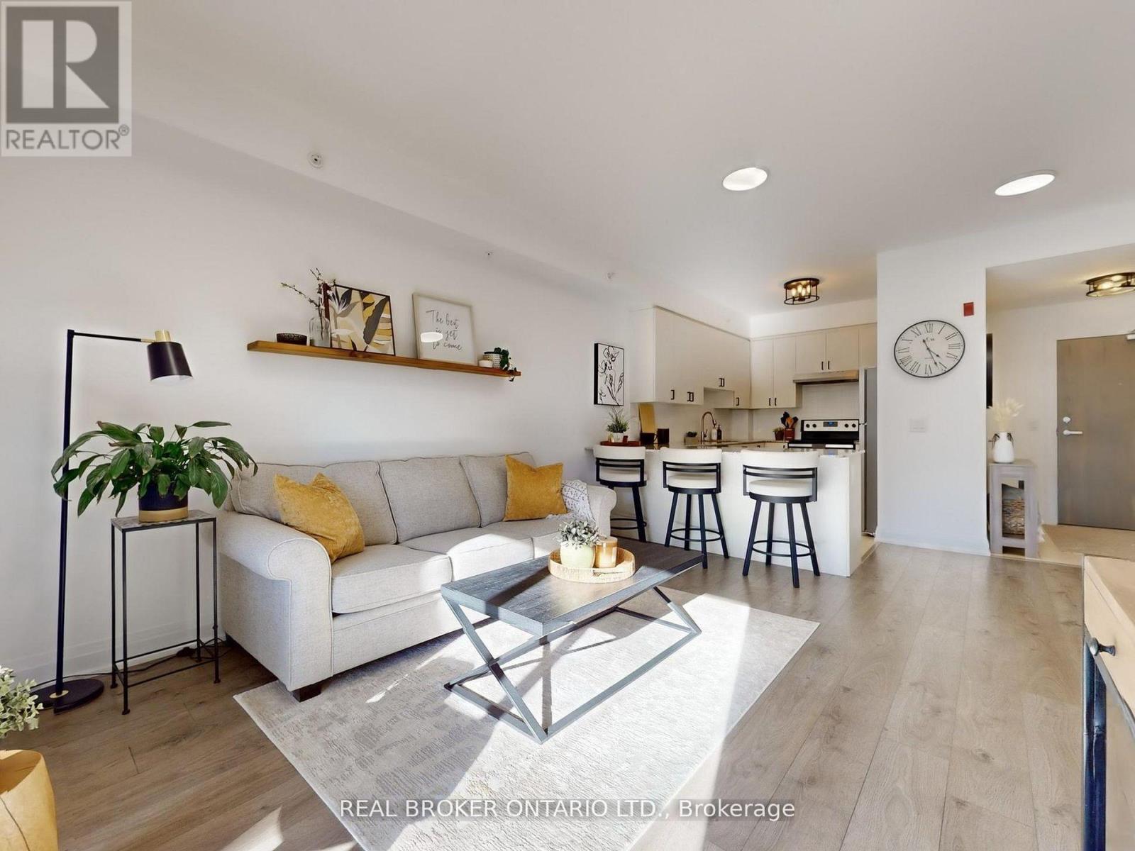 Apartment at 122 - 481 RUPERT AVENUE, Whitchurch-Stouffville (Stouffville)