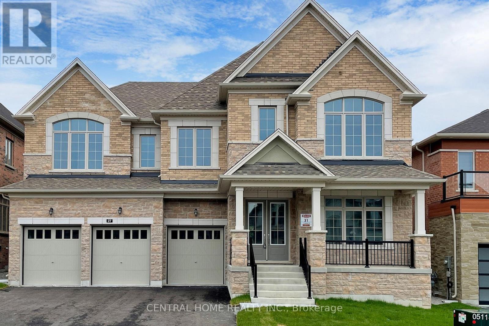 Detached at 27 UPBOUND COURT, East Gwillimbury (Holland Landing)