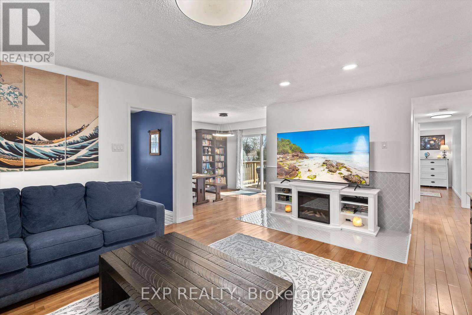 Detached at 34 CONNOR DRIVE, Whitchurch-Stouffville