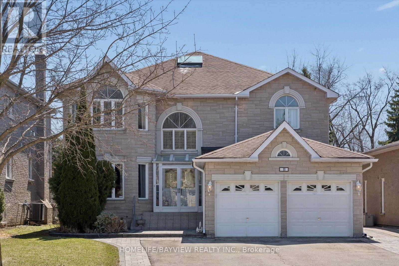 Detached at 11 SORRENTO DRIVE, Richmond Hill (North Richvale)