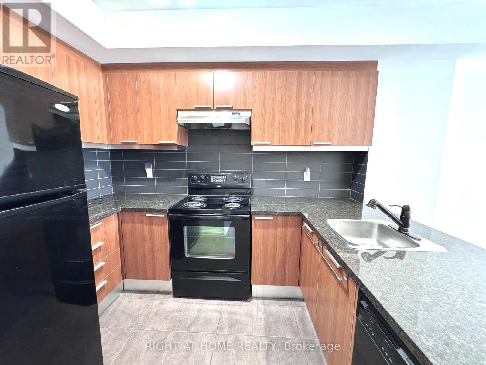 Detached at ONE BEDROOM SUITE - 327 CARRVILLE ROAD S, Richmond Hill (South Richvale)