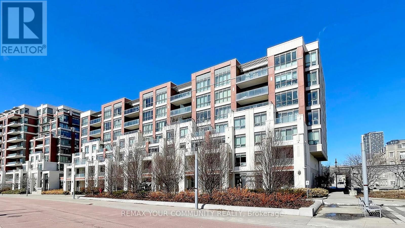 Apartment at 703 - 21 UPPER DUKE CRESCENT, Markham (Unionville)