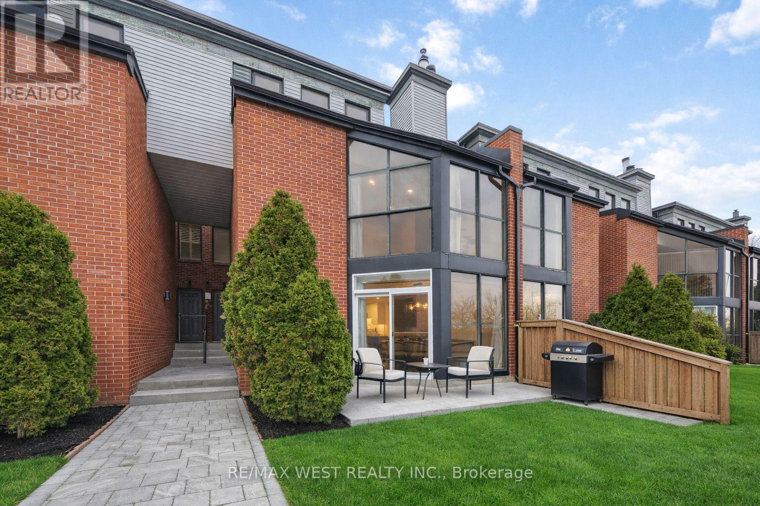 Townhouse at TH #10 - 100 ARBORS LANE, Vaughan (West Woodbridge)