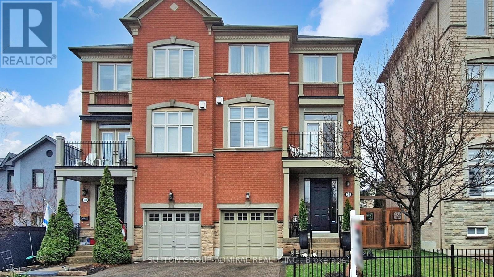Semi-Detached/Link at 36 HELEN STREET, Vaughan (East Woodbridge)