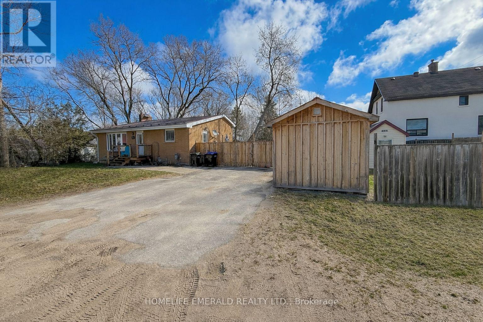 Detached at 74 VERNON STREET, Essa (Angus)