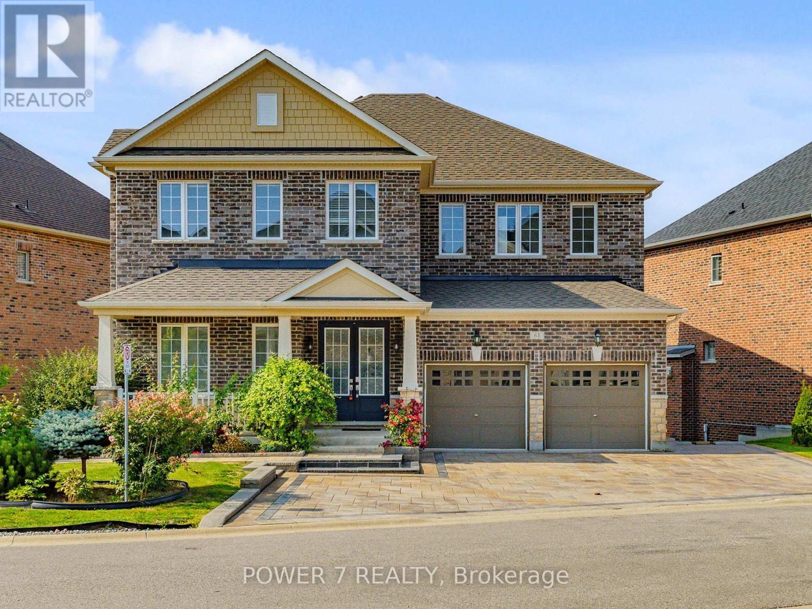 Detached at 61 MATCH POINT COURT, Aurora (Aurora Estates)