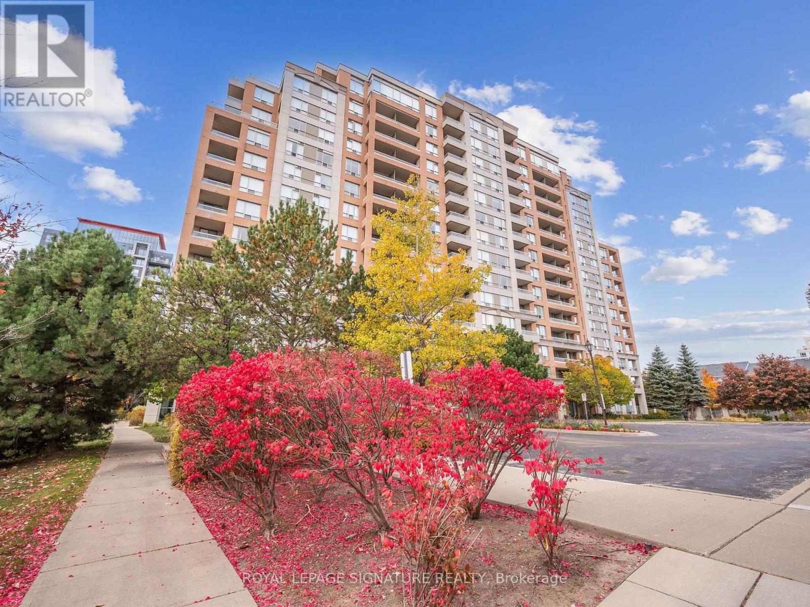 Apartment at 502 - 9 NORTHERN HTS DRIVE, Richmond Hill (Langstaff)