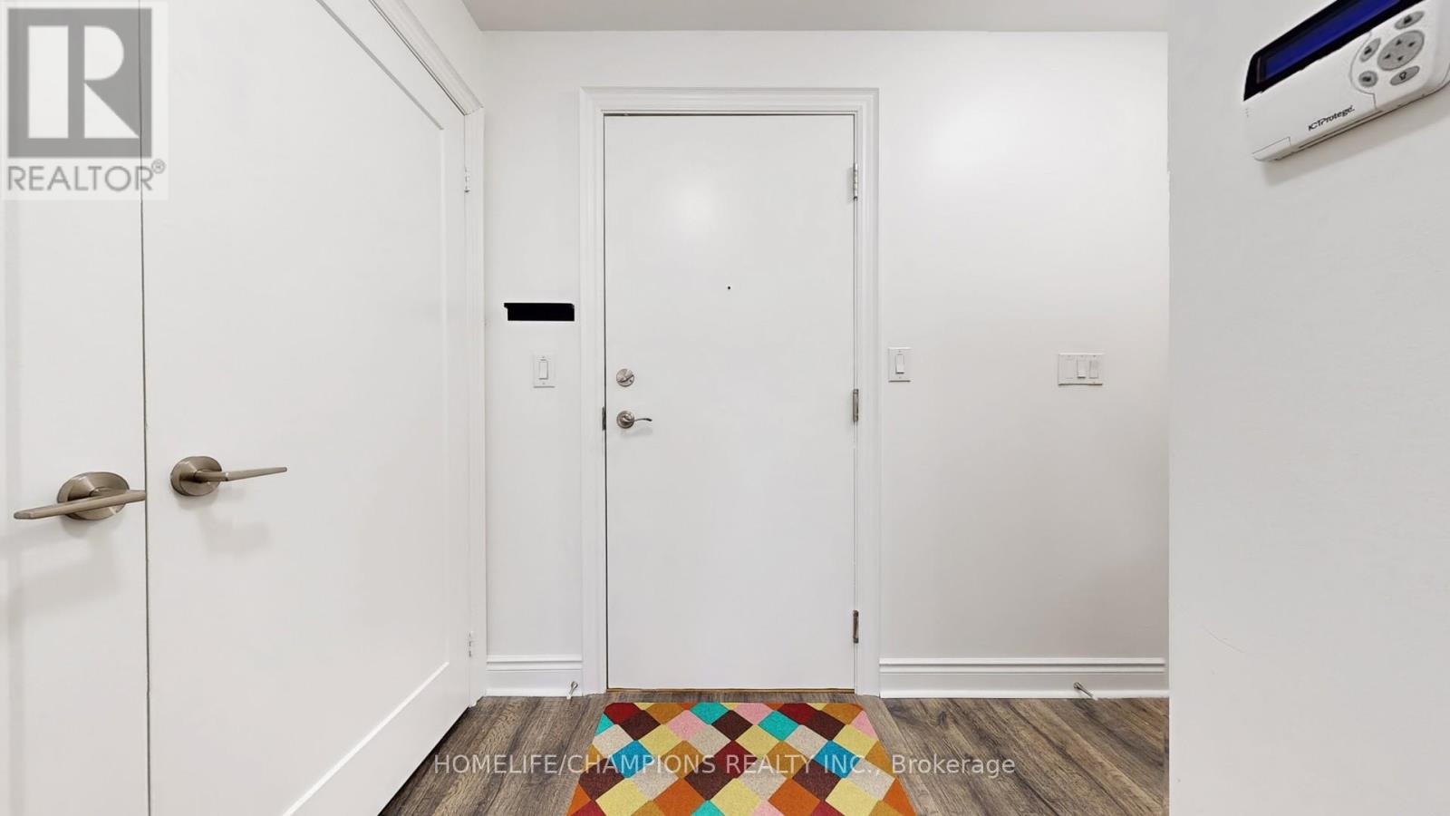 Apartment at PH17 - 28 PRINCE REGENT STREET, Markham