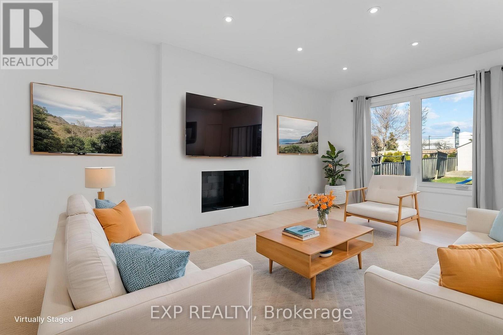 Detached at 27 VIA NOVA DRIVE, Vaughan