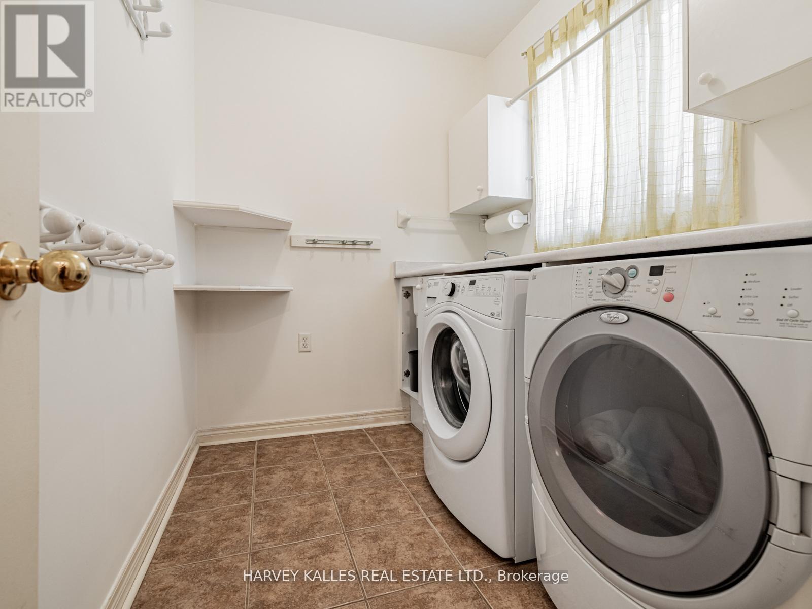 Detached at 12 BARBERRY CRESCENT, Richmond Hill