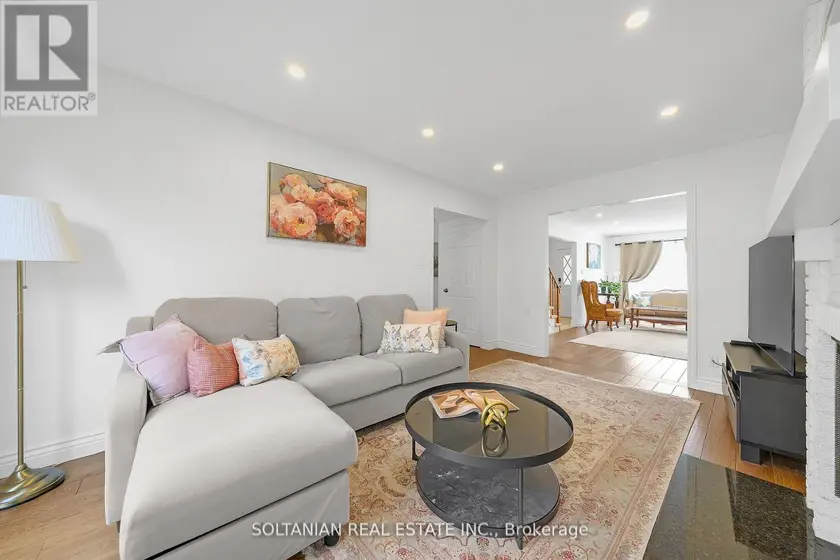 Detached at 54 BRAEBURN DRIVE, Markham