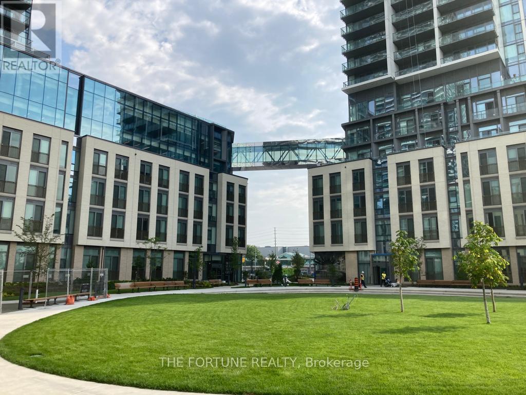 Apartment at 4707 - 7890 JANE STREET, Vaughan (Concord)