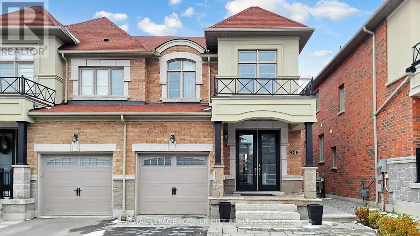 Semi-Detached/Link at 642 SWEETWATER CRESCENT, Newmarket