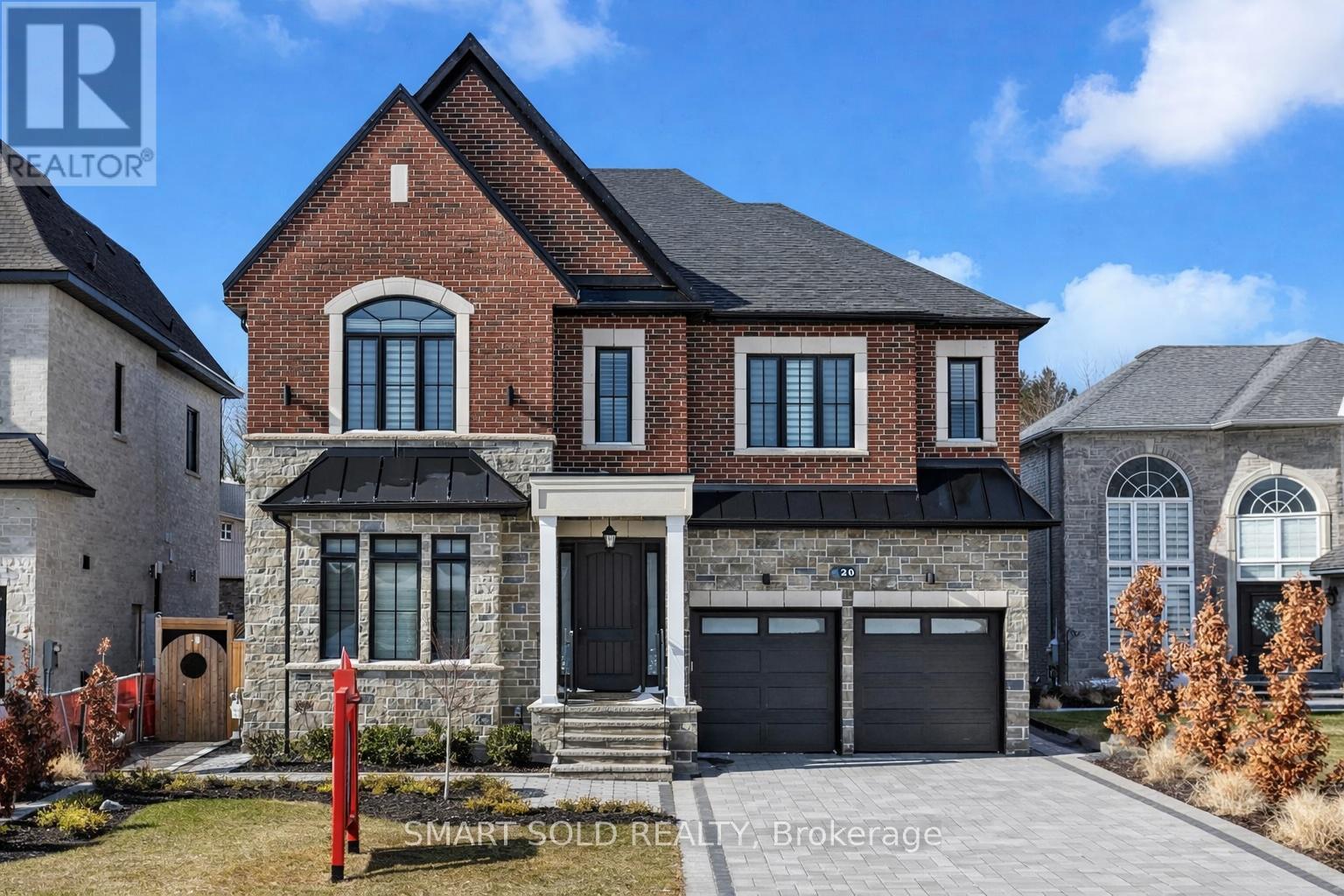 Detached at 20 DUNN DRIVE, Richmond Hill (Oak Ridges Lake Wilcox)