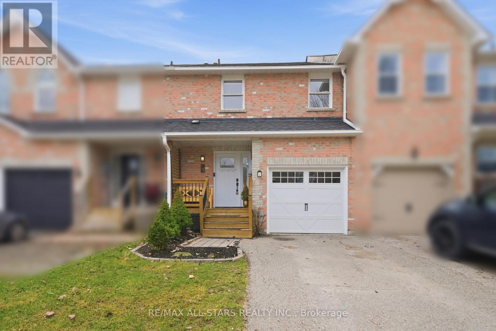 Townhouse at 16 WHELER COURT, Uxbridge