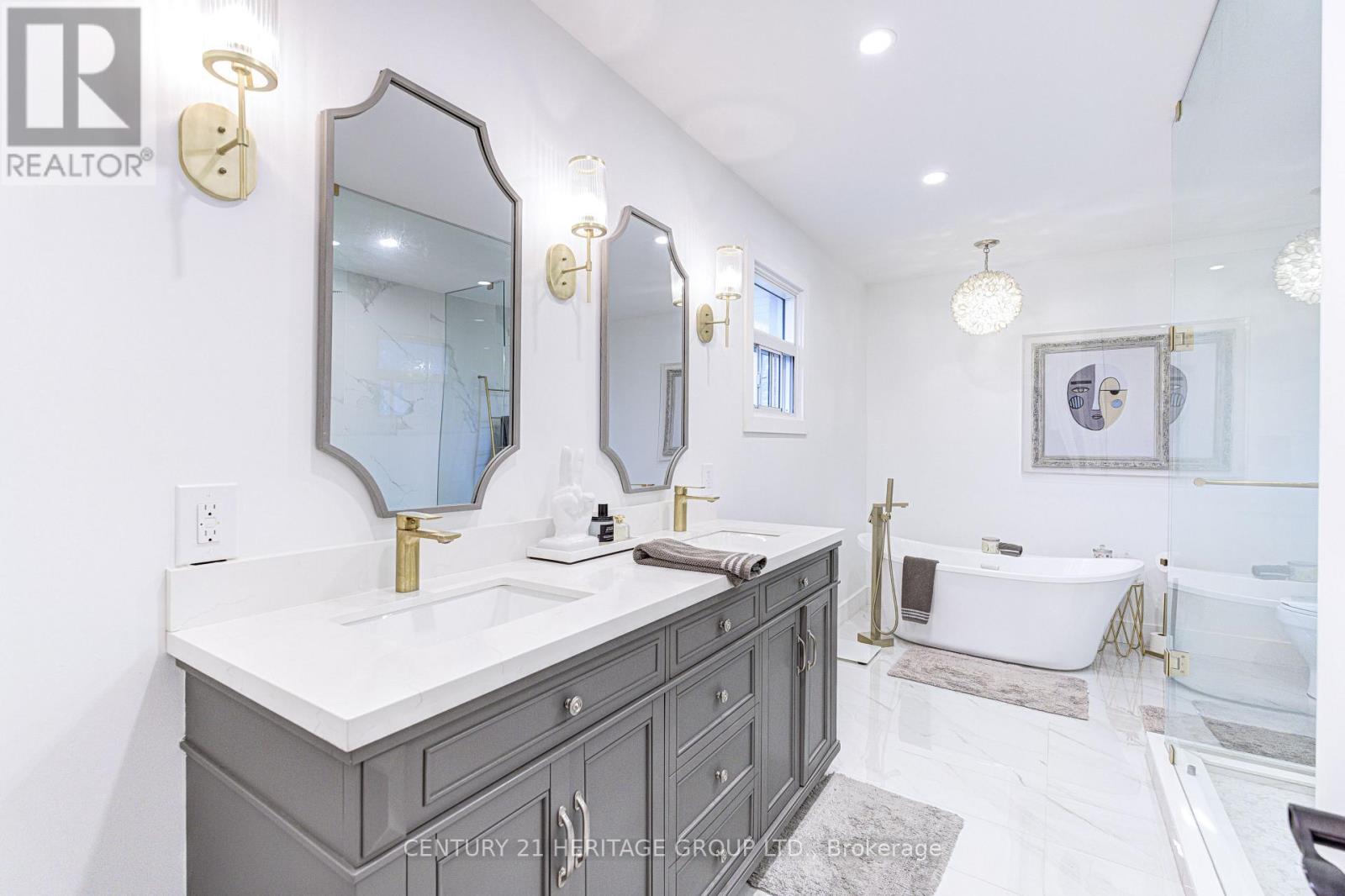 Detached at 80 FINDLAY AVENUE, King