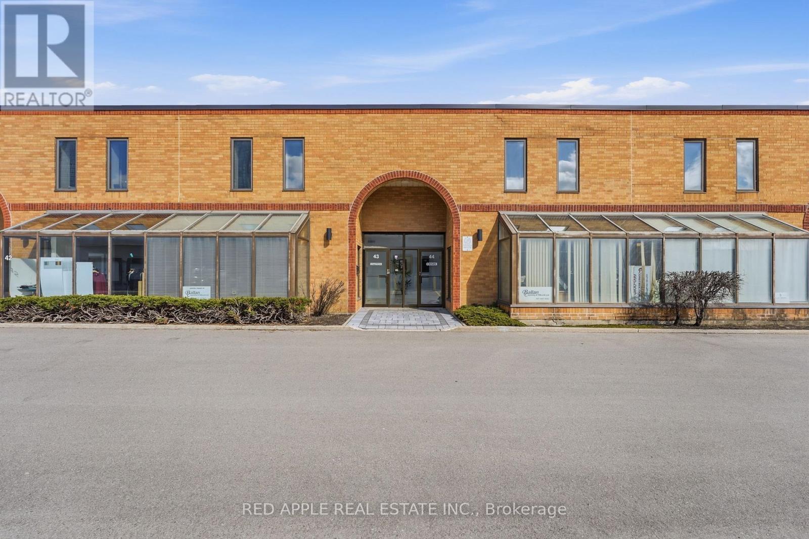 Other at 43 - 400 CREDITSTONE ROAD, Vaughan (East Woodbridge)