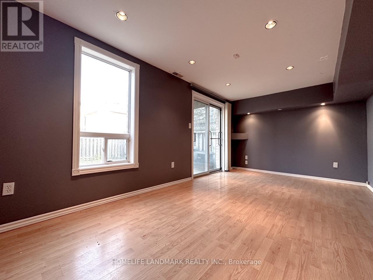 Townhouse at 24 CRITTENDEN DRIVE, Georgina
