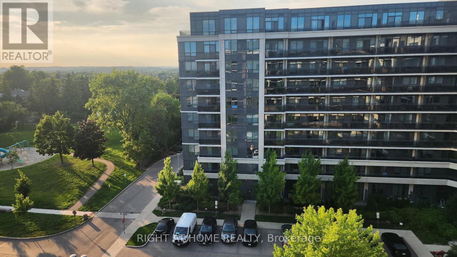 Apartment at 915 - 372 HIGHWAY 7 STREET E, Richmond Hill (Doncrest)