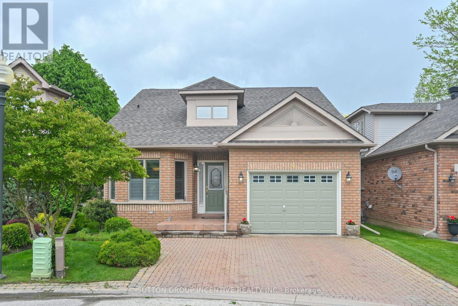 Detached at 4 BELAIR PLACE, New Tecumseth