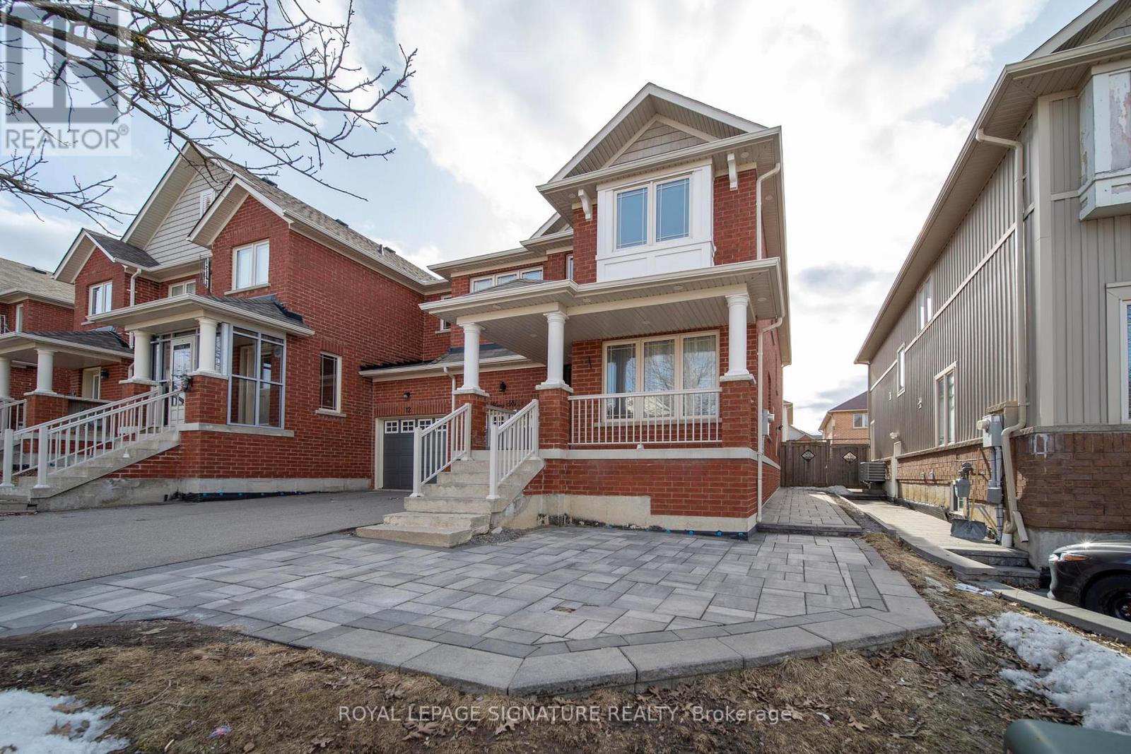 Townhouse at 14 YANG STREET, Richmond Hill (Jefferson)