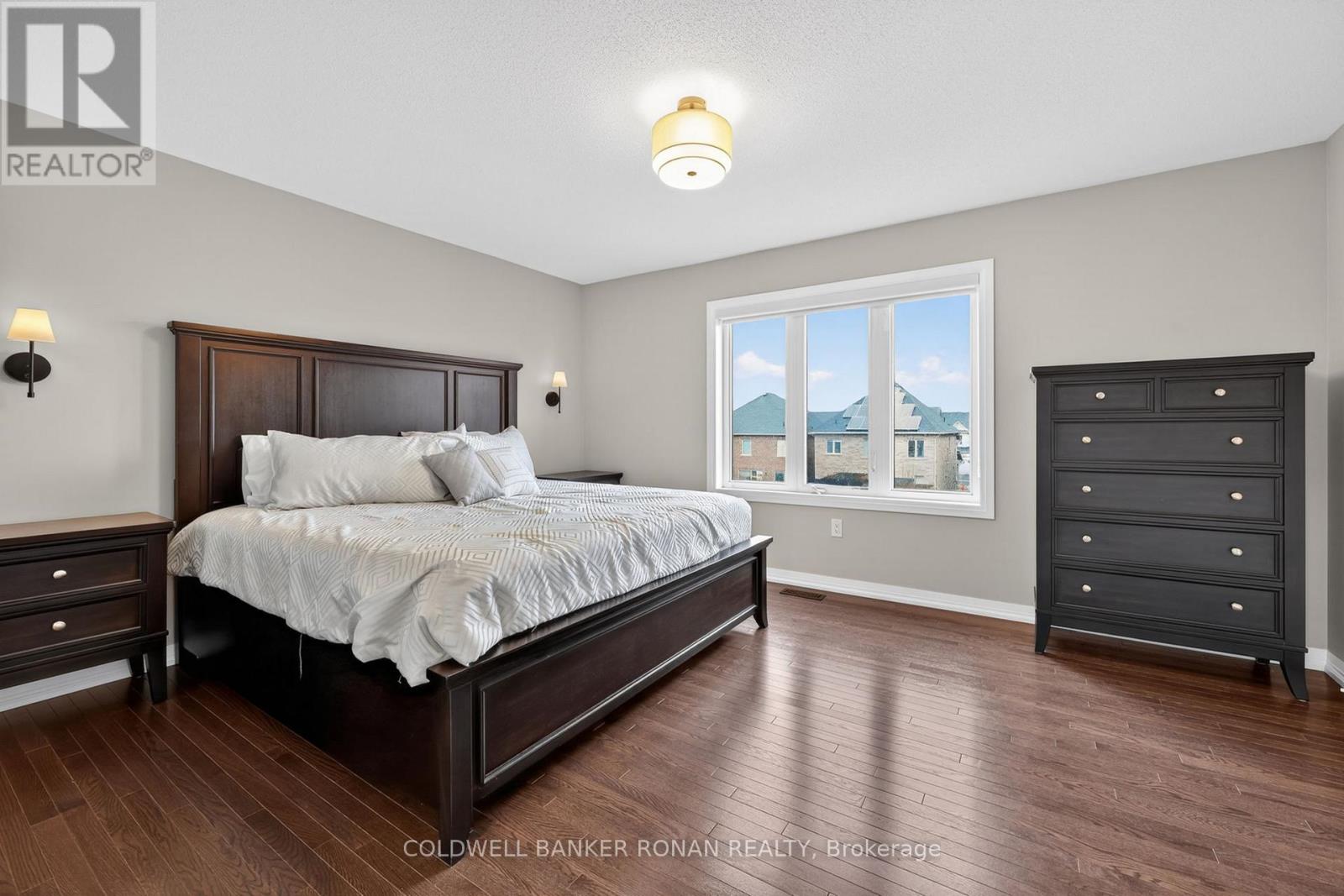 Semi-Detached/Link at 37 DONNAN DRIVE, New Tecumseth