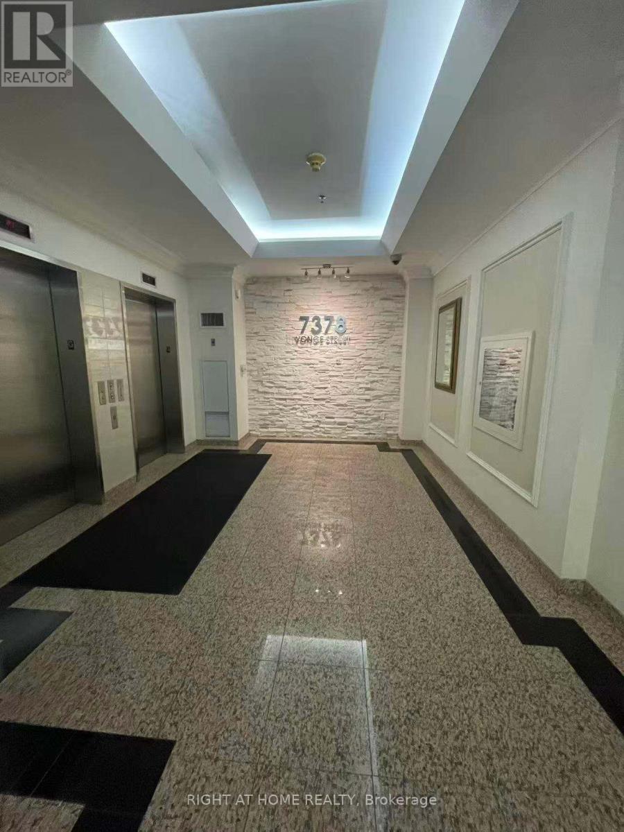 Apartment at 212 - 7378 YONGE STREET, Vaughan (Crestwood-Springfarm-Yorkhill)