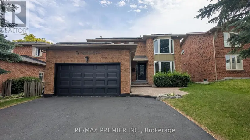 Detached at 74 ATTRIDGE DRIVE, Aurora (Aurora Village)