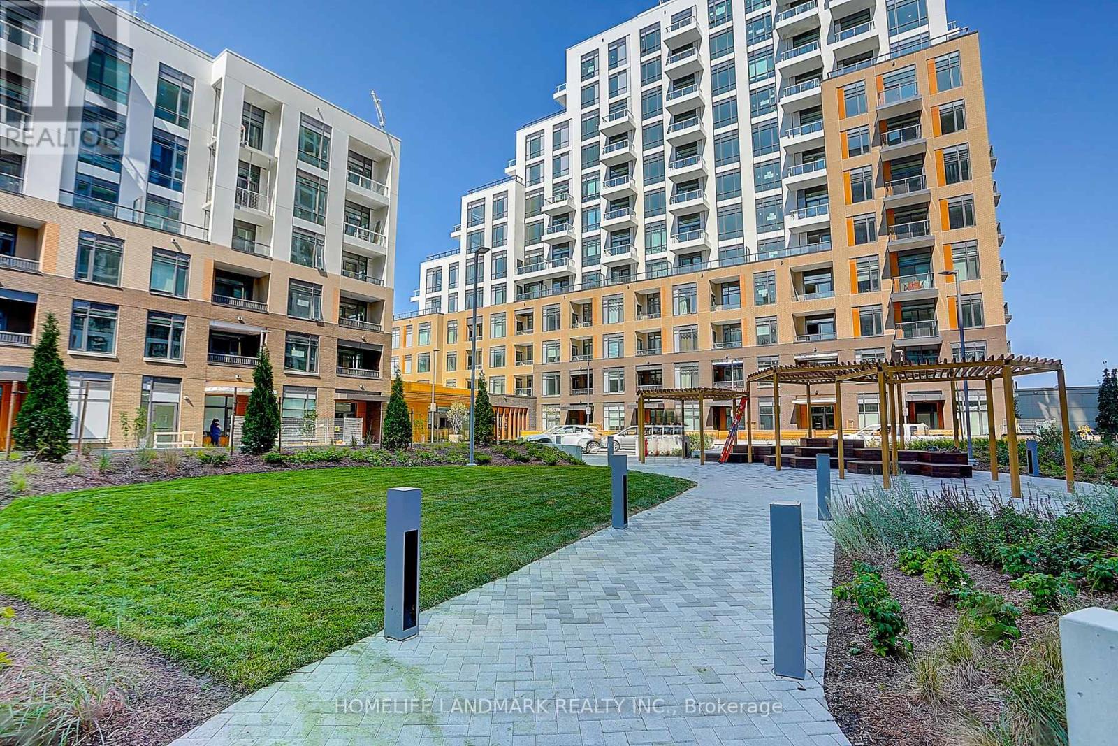 Apartment at B-532 - 7950 BATHURST STREET, Vaughan (Beverley Glen)