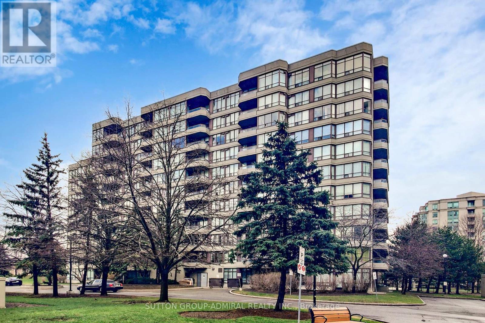 Apartment at PH208 - 81 TOWNSGATE DRIVE, Vaughan (Crestwood-Springfarm-Yorkhill)