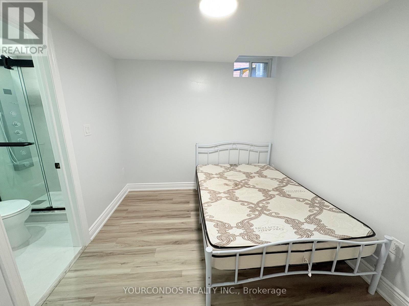 Semi-Detached/Link at BSMT - 30 LAVRON COURT, Markham