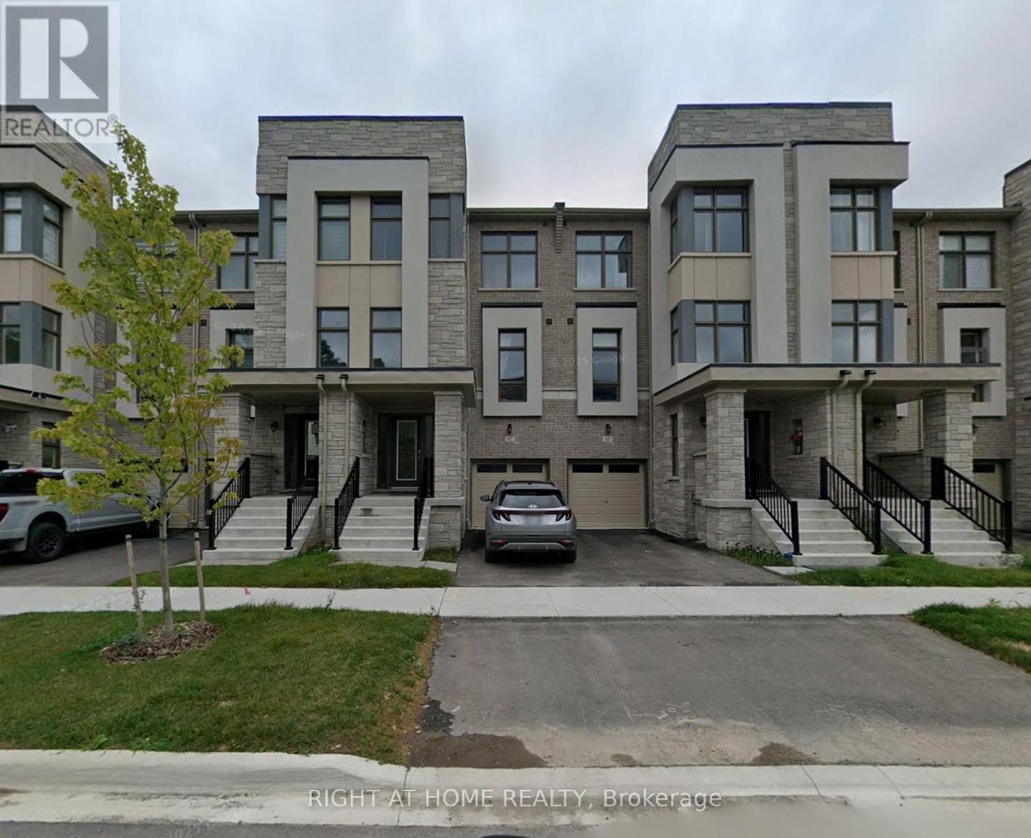 Townhouse at 67 PUISAYA DRIVE, Richmond Hill