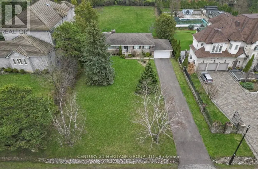 Detached at 19 OAKBANK ROAD, Vaughan