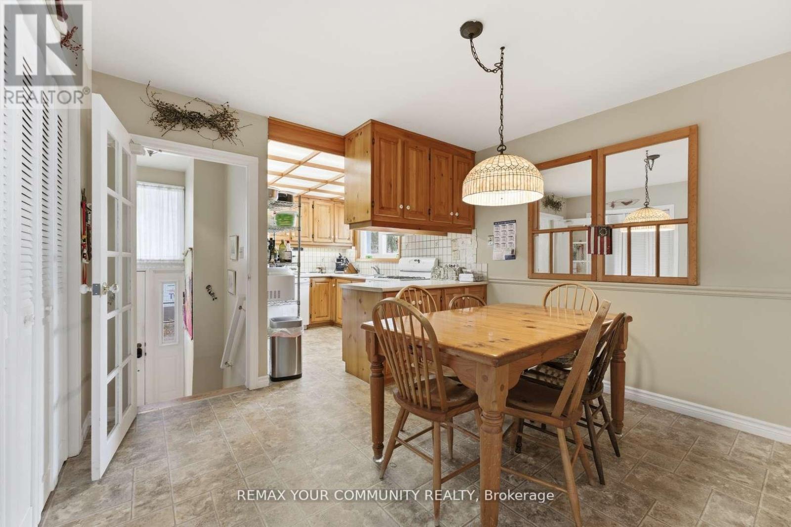 Detached at 154 HOLLINGSWORTH DRIVE, King