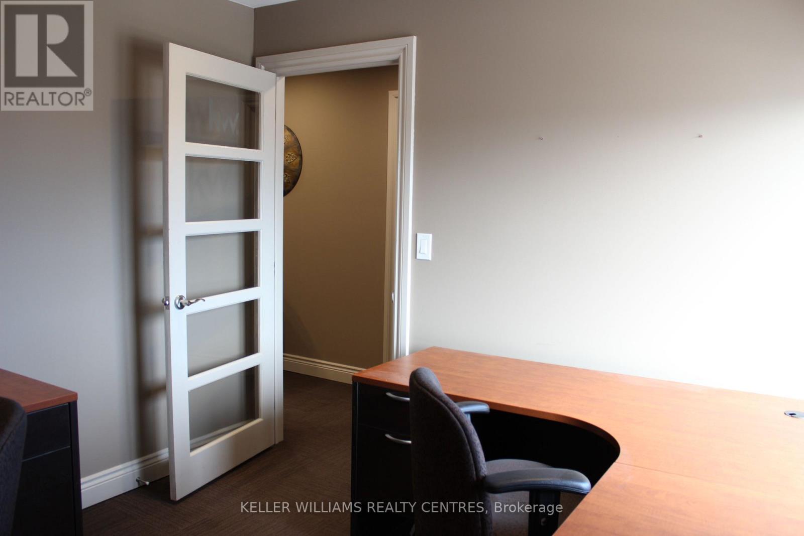 Other at 2C - 117 WELLINGTON STREET E, Aurora (Aurora Village)