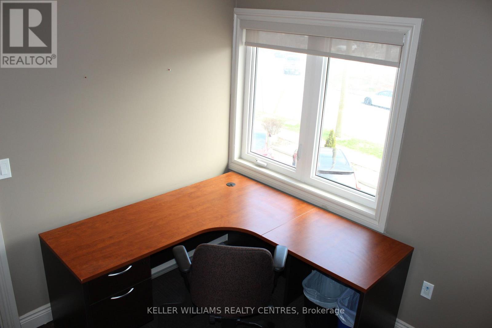 Other at 2C - 117 WELLINGTON STREET E, Aurora