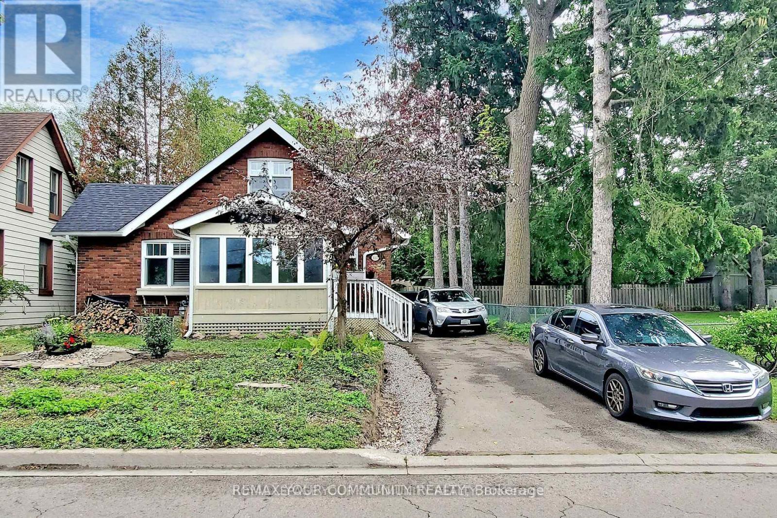 Detached at 107 TEMPERANCE STREET, Aurora (Aurora Village)