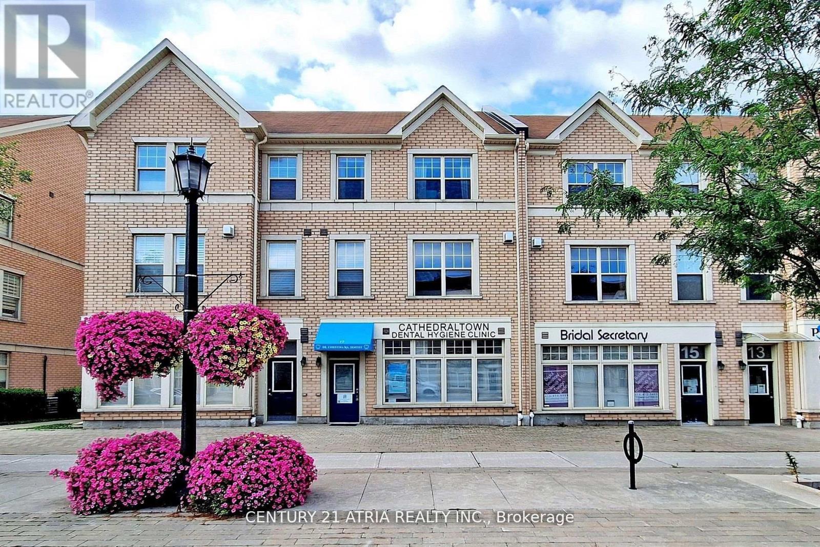 Townhouse at 17 CATHEDRAL HIGH STREET, Markham (Cathedraltown)