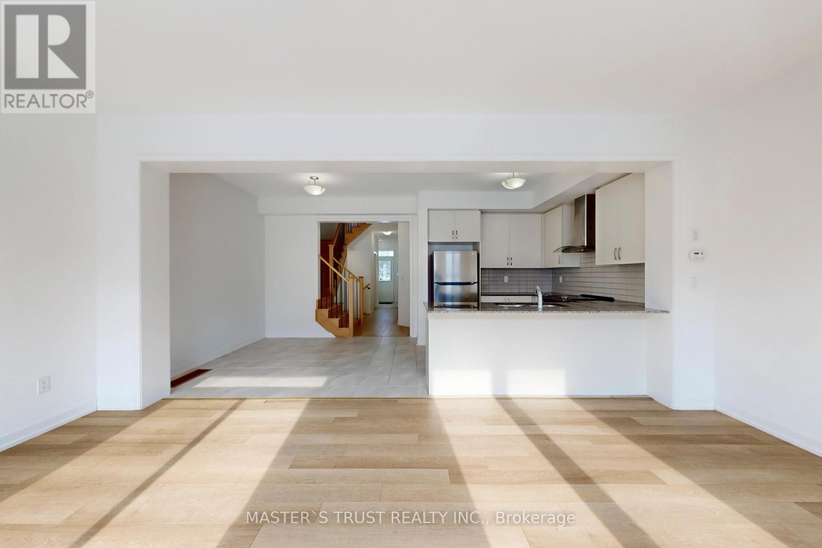 Townhouse at 208 HARDING PARK STREET, Newmarket (Glenway Estates)