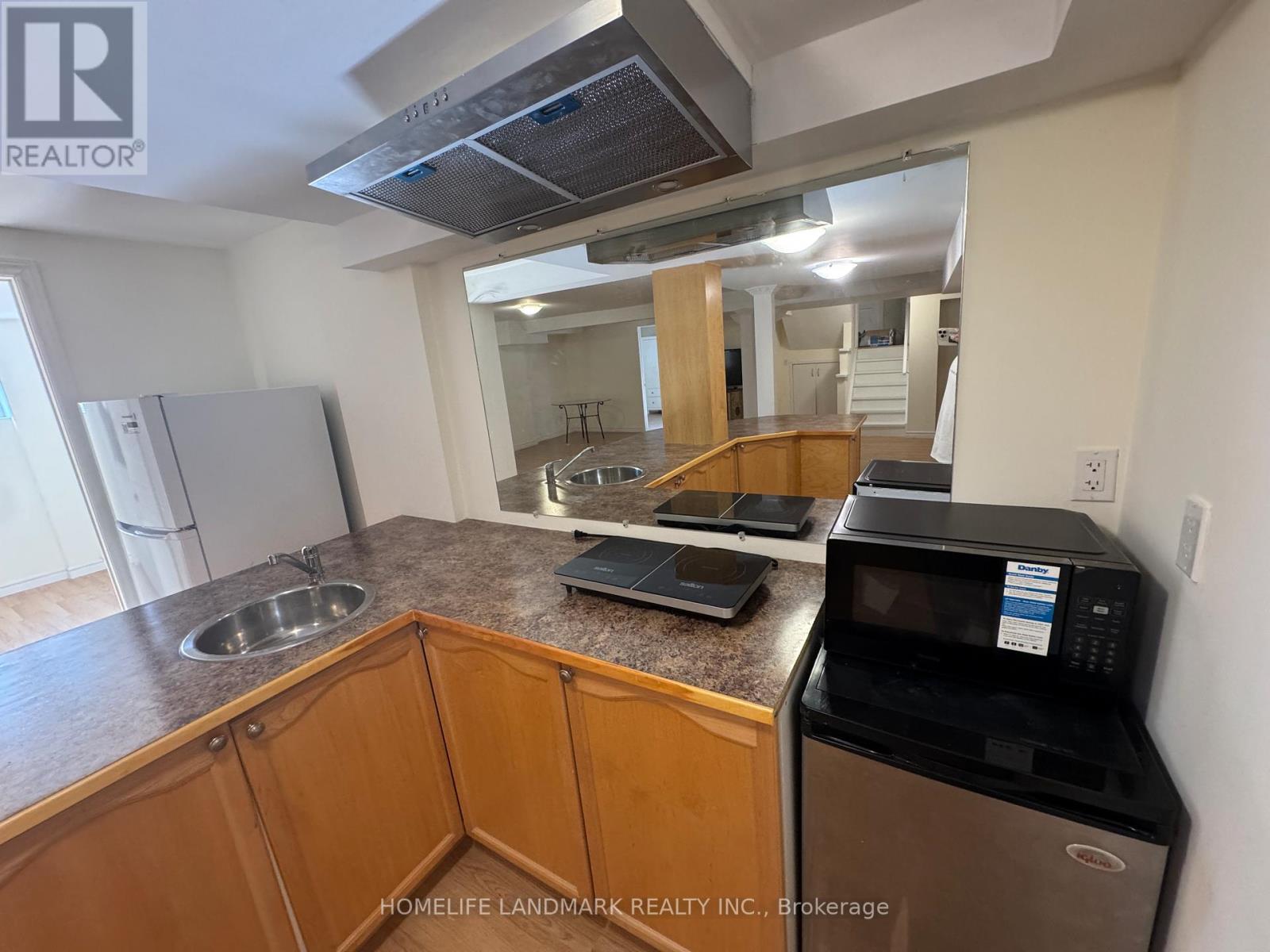 Detached at 71 HOLLY DR DRIVE, Richmond Hill
