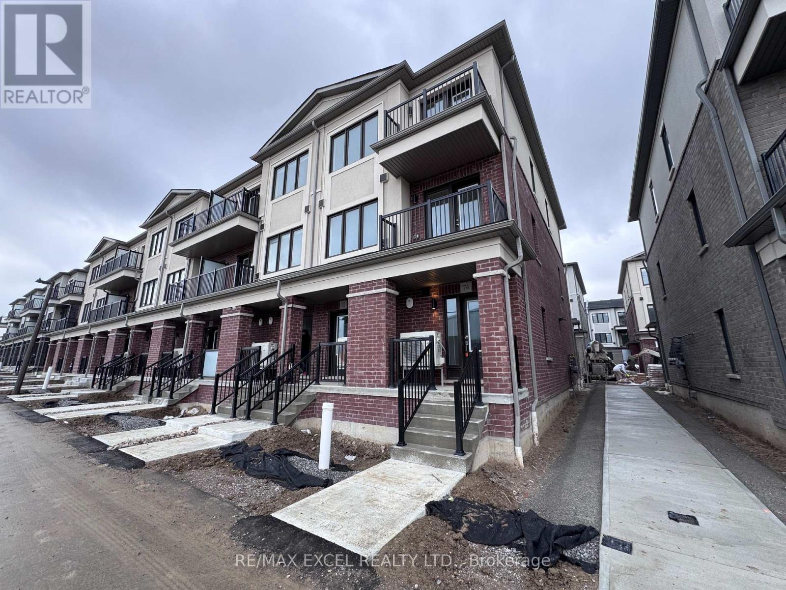 Townhouse at 74 MATAWIN LANE, Richmond Hill (Headford Business Park)