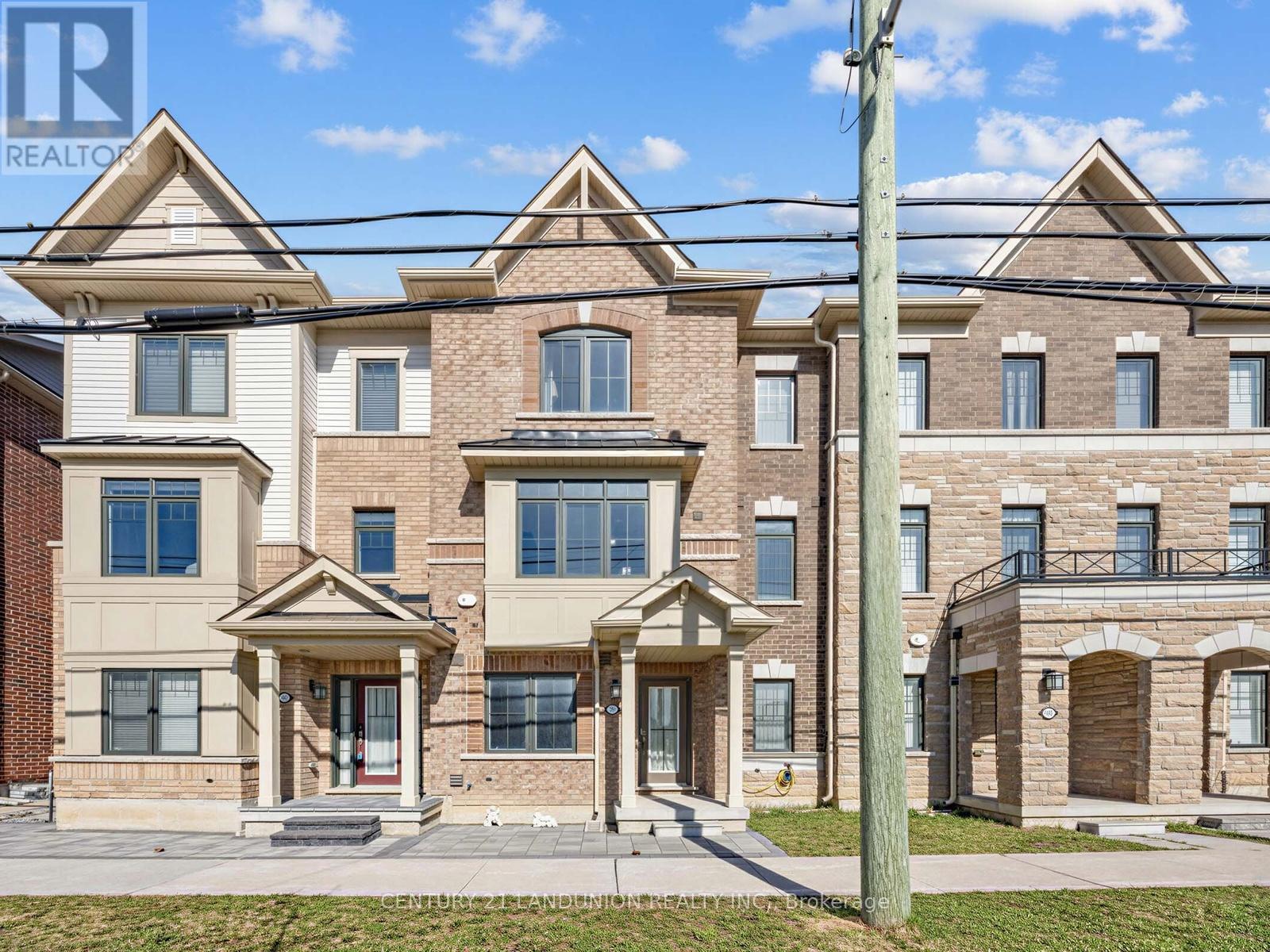 Townhouse at 10941 VICTORIA SQUARE BOULEVARD, Markham (Victoria Square)