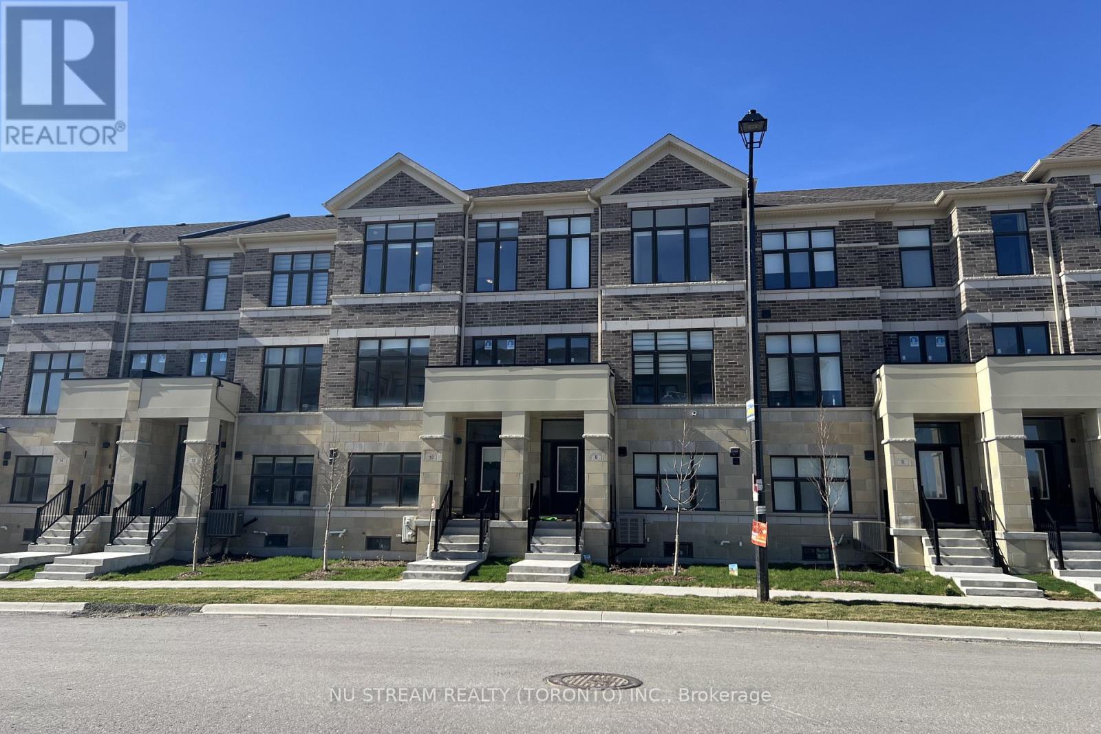 Townhouse at MAIN+BASEMENT - 7 RUSSELL WICE AVENUE, Richmond Hill